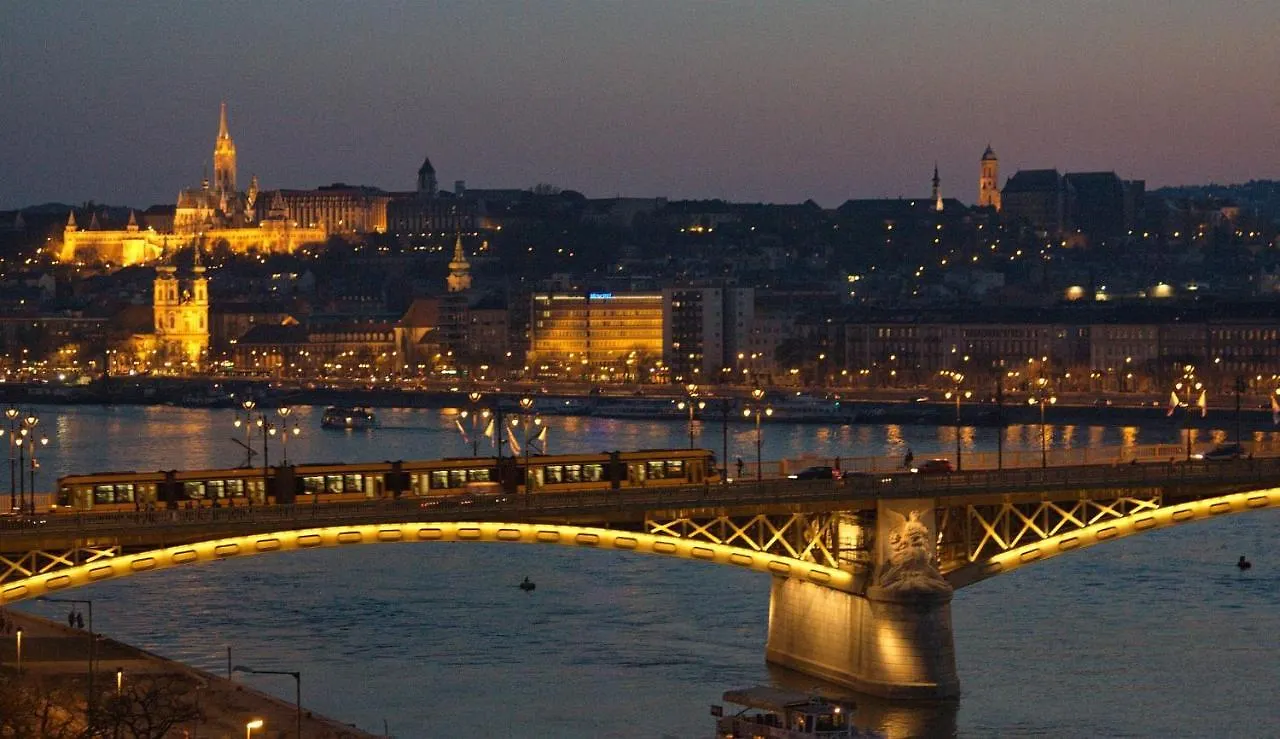 High End Budapest In The City Center 아파트